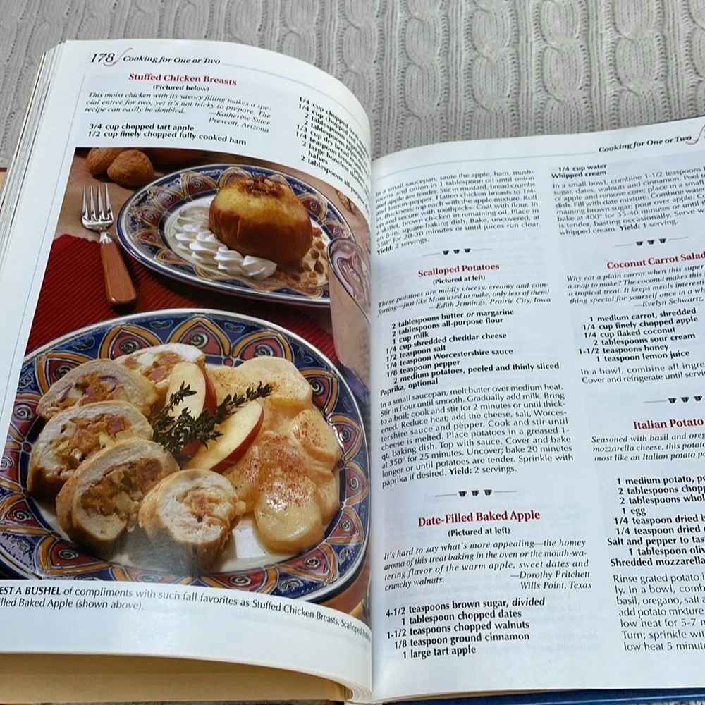 Taste of Home hardback cookbooks. ‘02 & ‘05. Annual recipes colored pics family